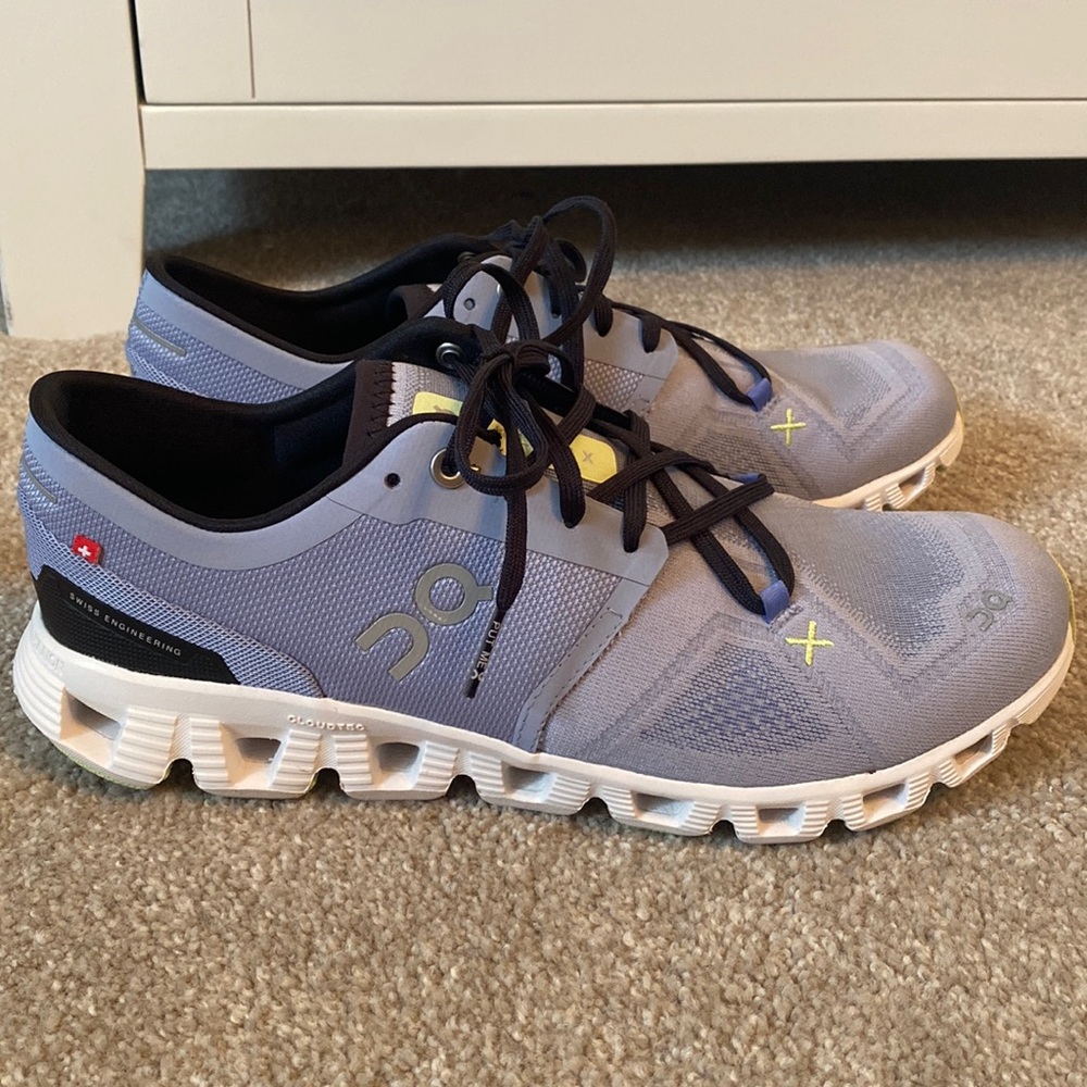 On Running Cloud X 3 - worn once